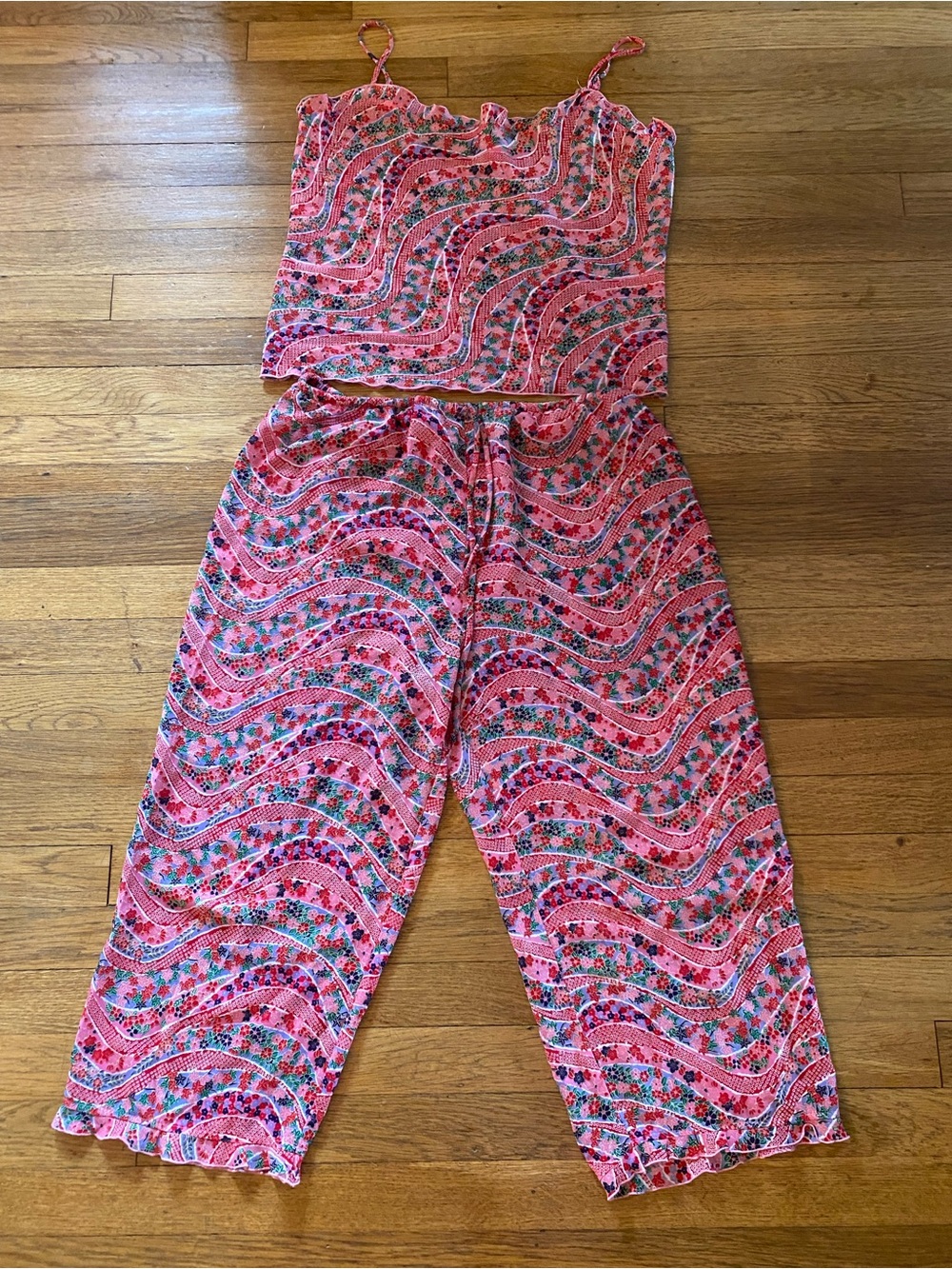 Women's Pink Floral Wave Pajama Set - strappy-flowy Top & Flowy drawstring Pants